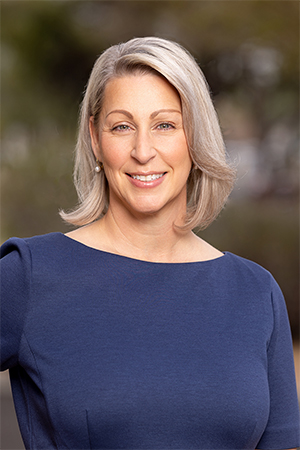 Jennifer Dyan Ford profile